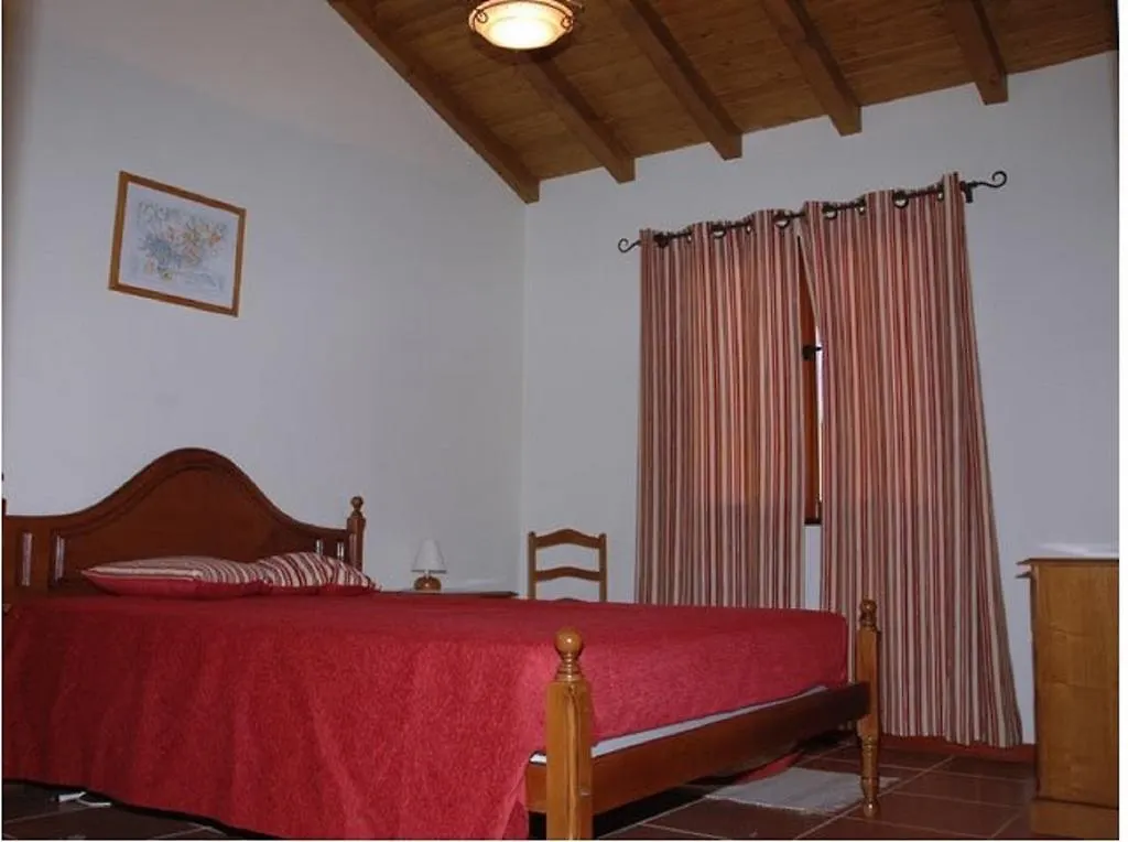 Holiday home Vivenda Paraiso Arco da Calheta
